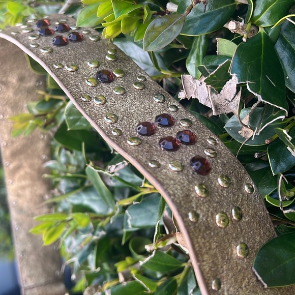 The Sak Brown bronze Crochet Handbag Embellished Shoulder Strap flower key fob - Picture 3 of 16